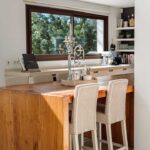 HOLIDAY-EXCLUSIVE VILLA CAN BUU -Breakfast-bar