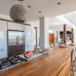 HOLIDAY-EXCLUSIVE VILLA CAN BUU - Kitchen